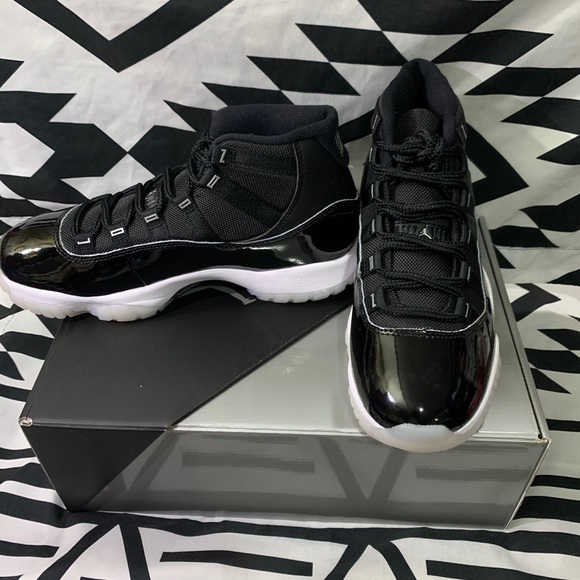 COPY - Jordan 11s jubilee/25th anniversary - Picture 2 of 5